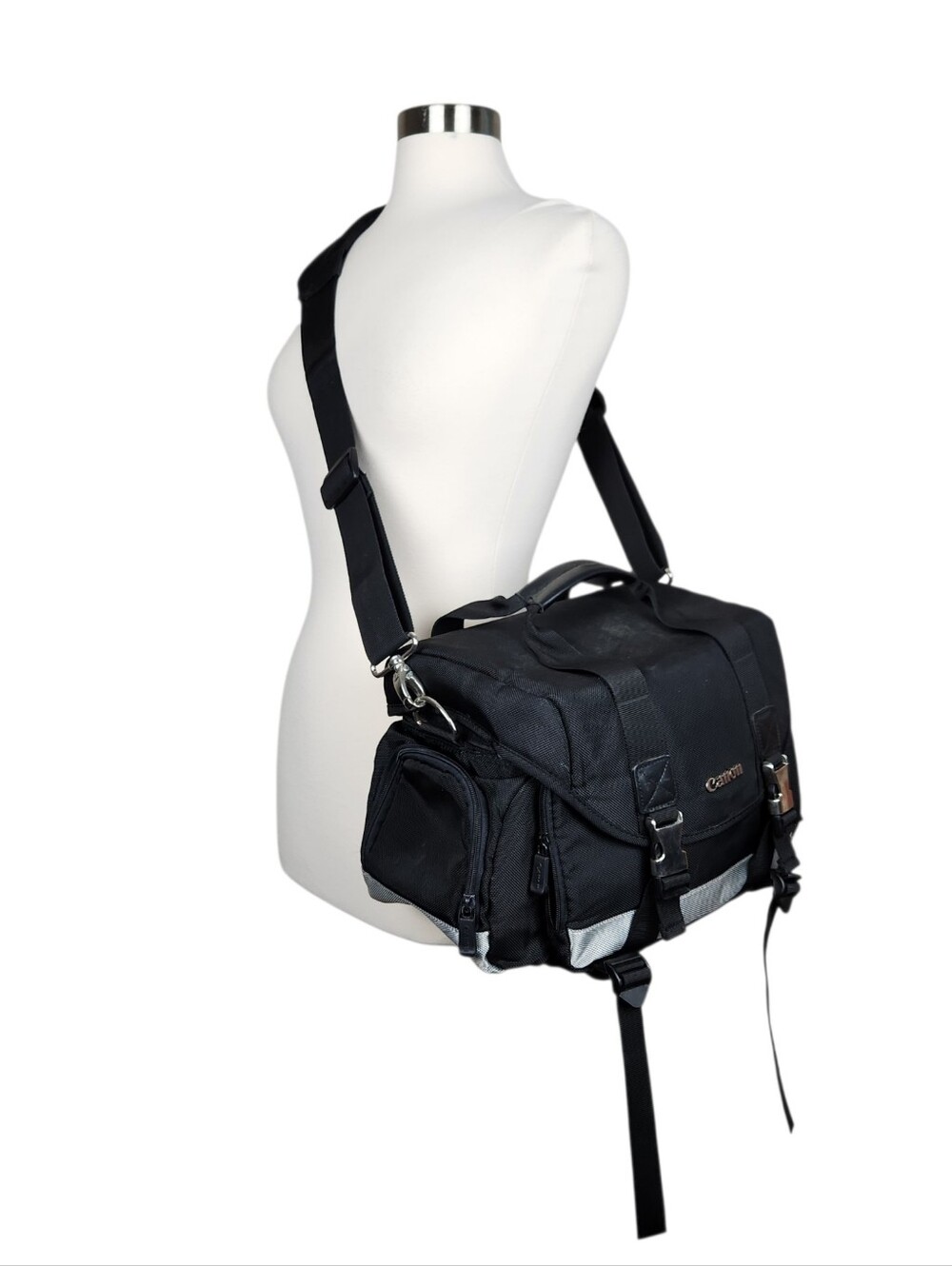 Canon 200DG Digital SLR 15" Camera Gadget Bag Unisex Black Silver Remove Strap